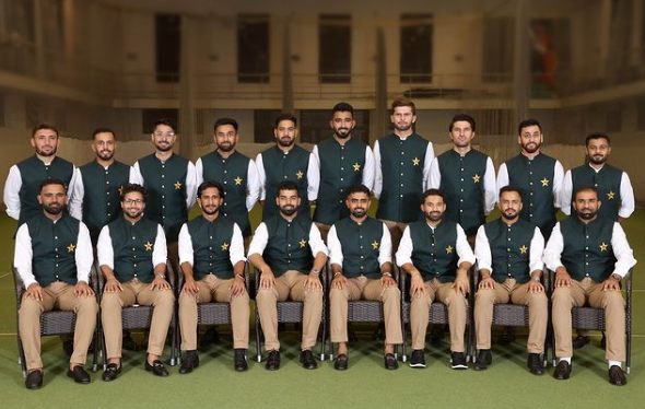 آئی سی سی ورلڈ کپ: پاکستانی ٹیم بھارت کے لیے روانہ